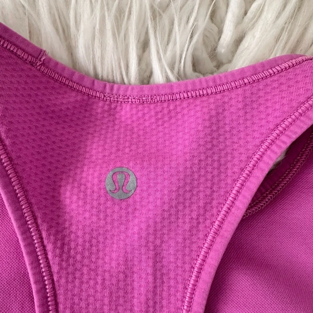 ULULEMON PINK EBB TO TRAIN HIGH‎ NECK SPORTS BRA SIZE 8